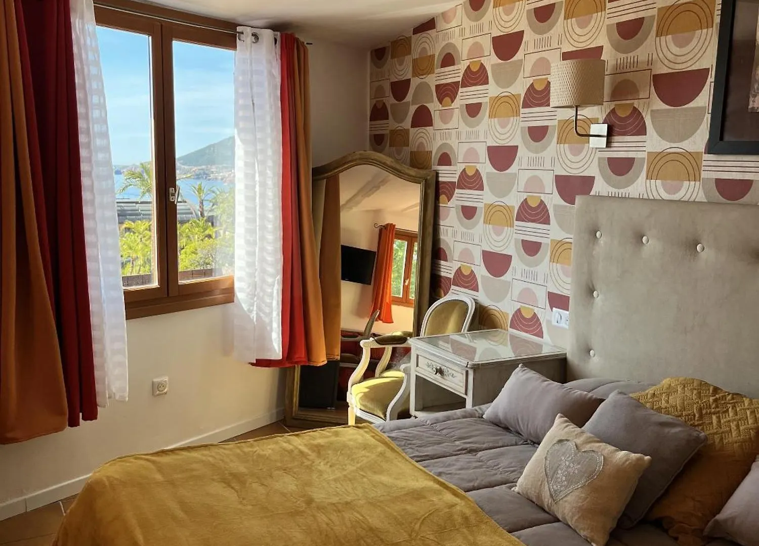 Hotel Le Patio Theoule-sur-Mer 2*,  France